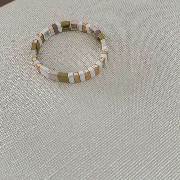 Anthropologie medium “chicklet” bracelet - Picture 3 of 3